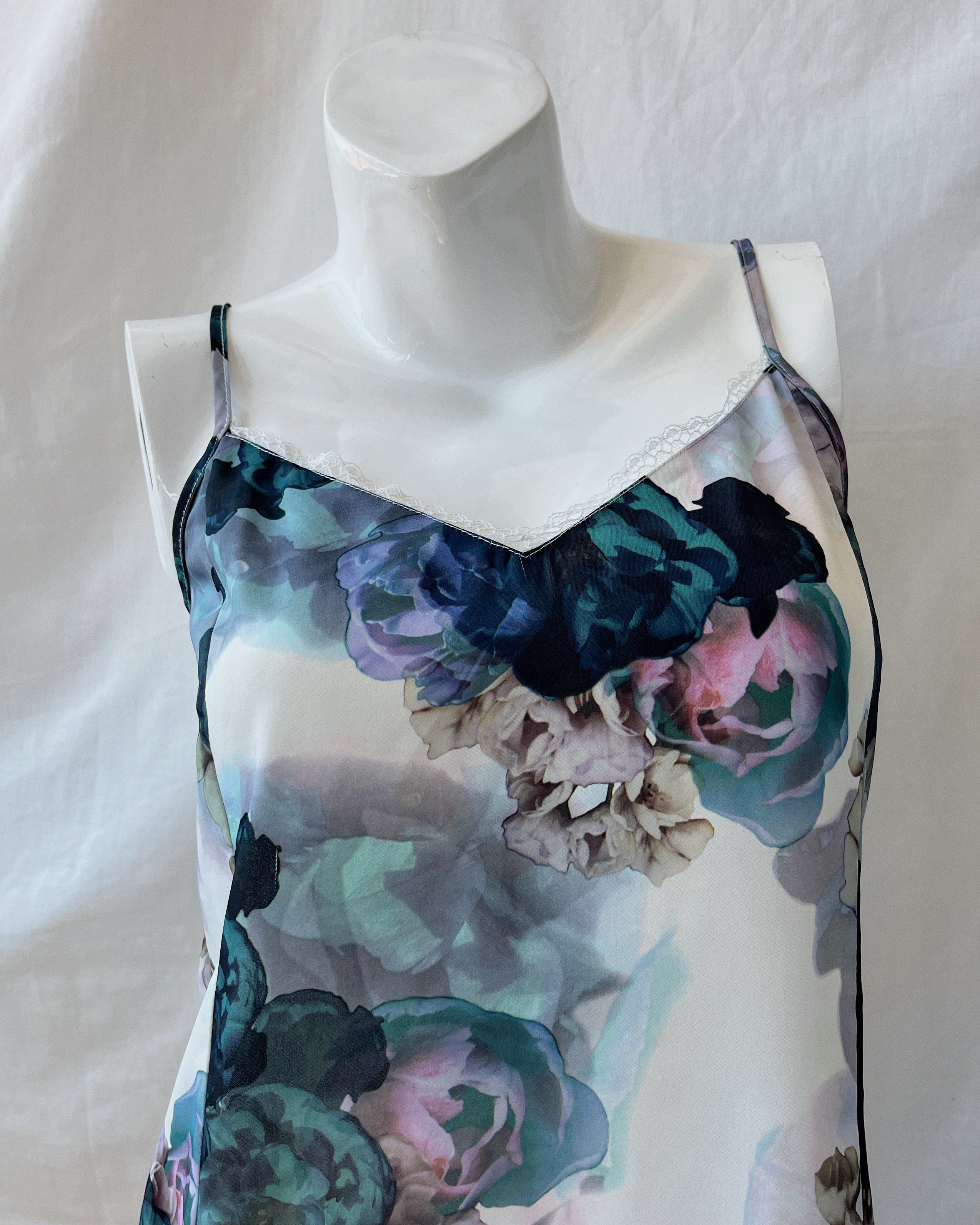 Digital floral print top (XS)