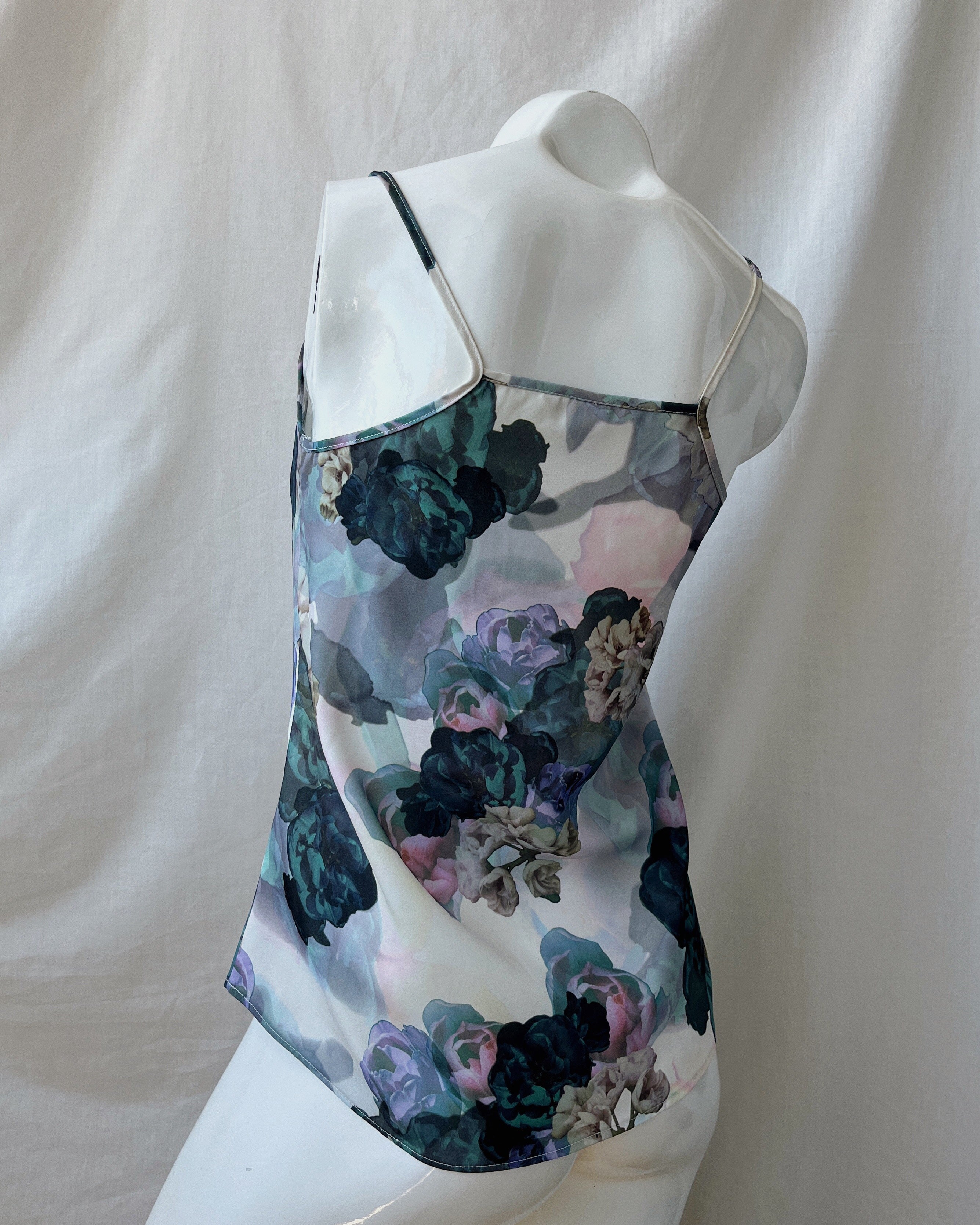 Digital floral print top (XS)