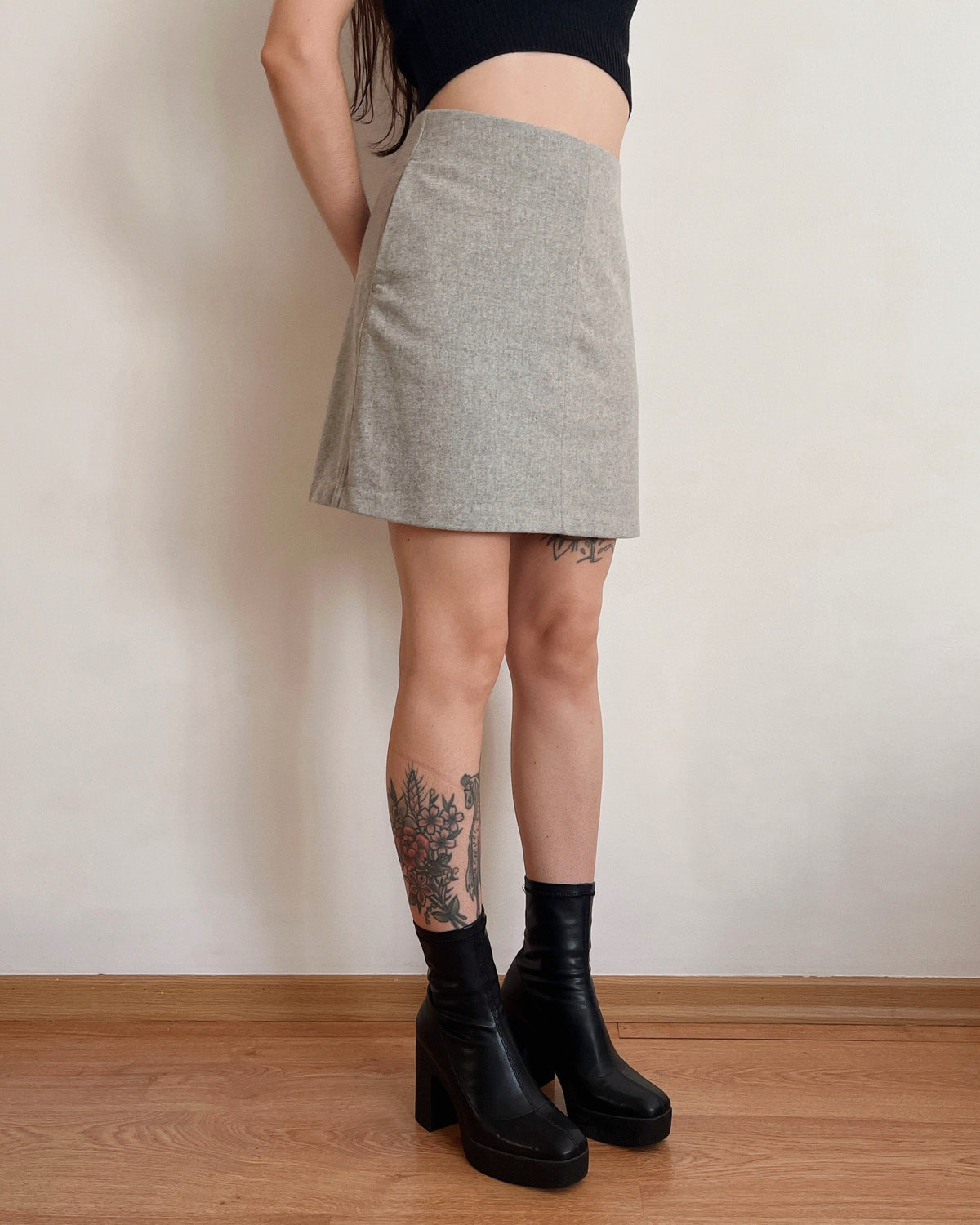 Gray wool mini skirt (XS)