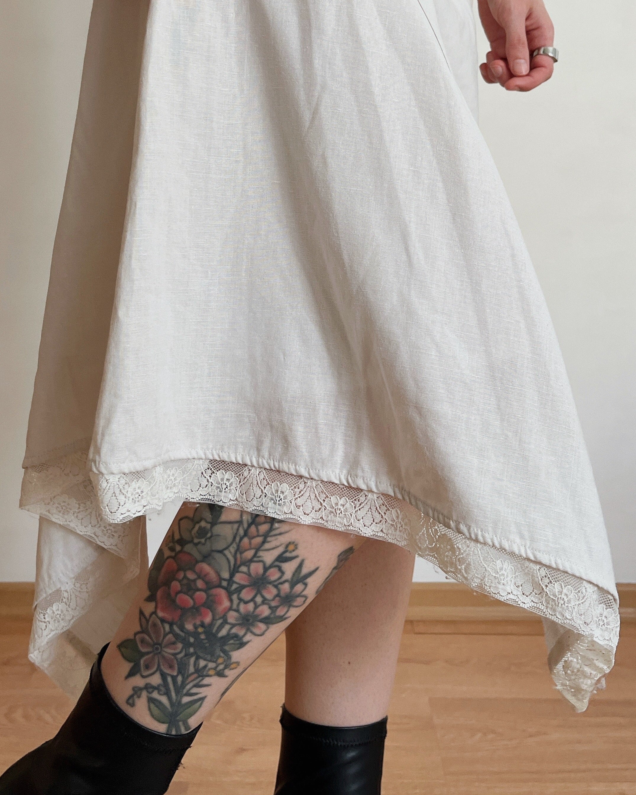 Asymmetric midi skirt (M)