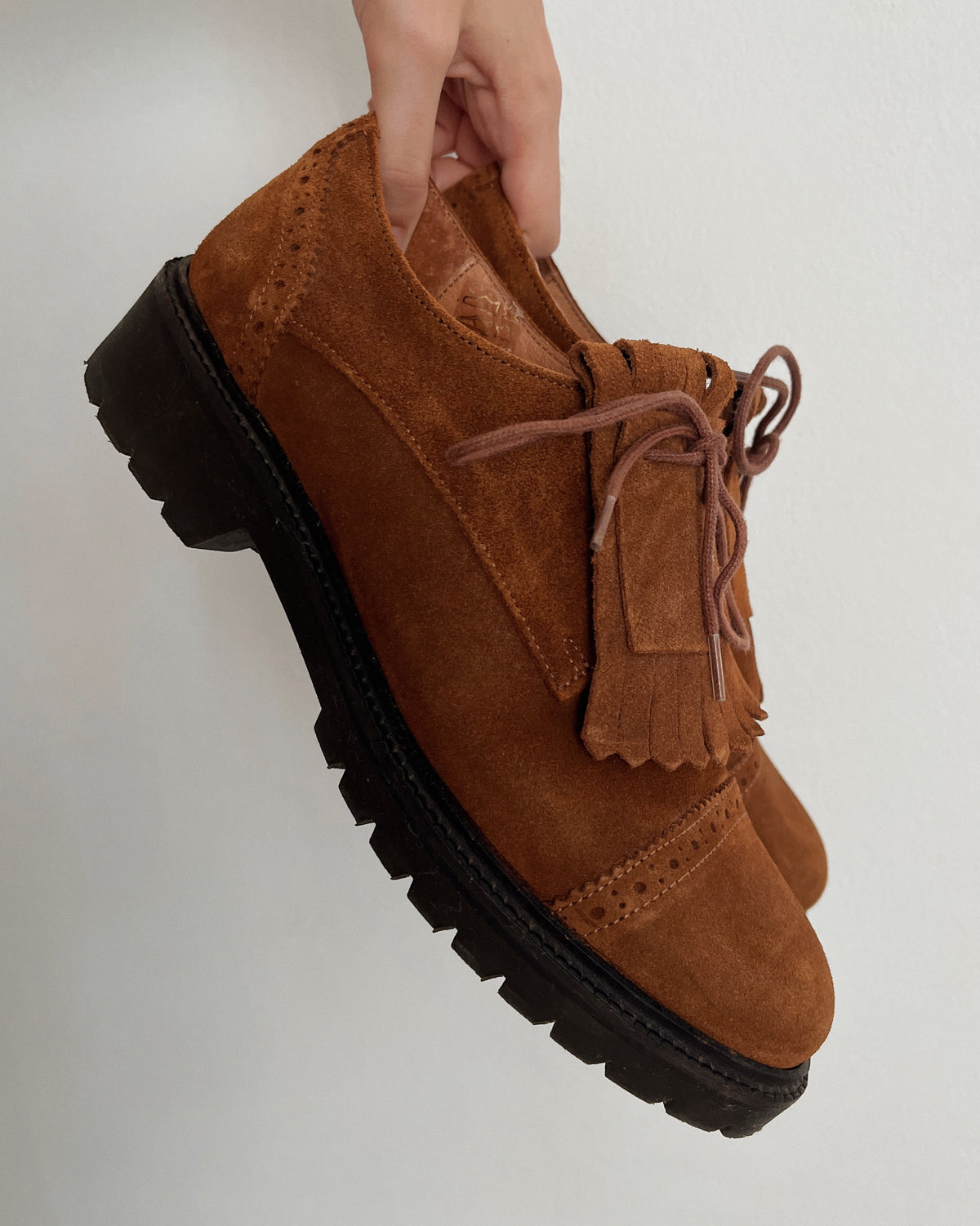 Brown suede loafer (38)