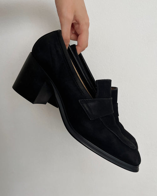 Vintage black suede loafers (39)