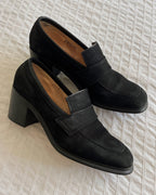 Vintage black suede loafers (39)