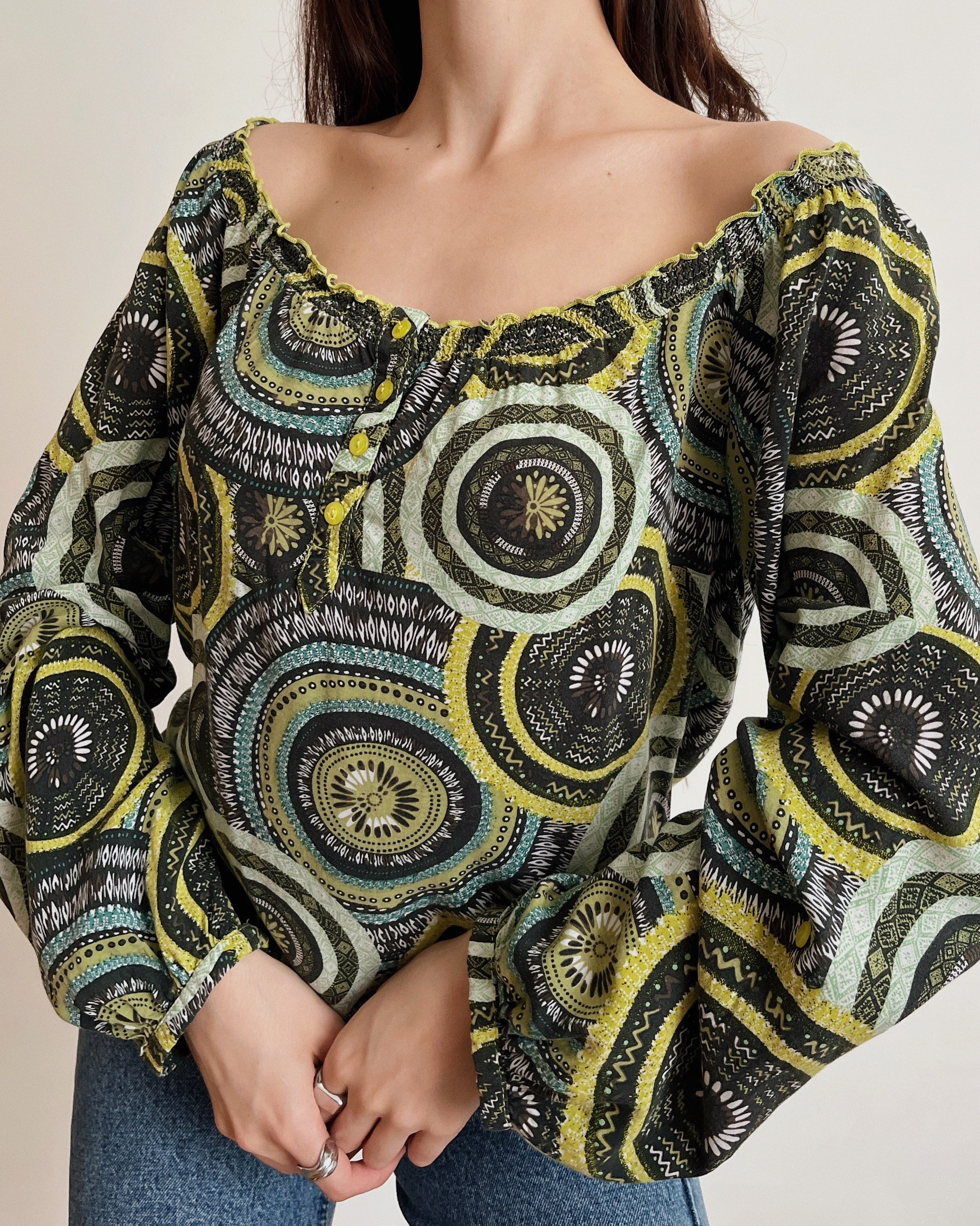 Off shoulder top (M/L)