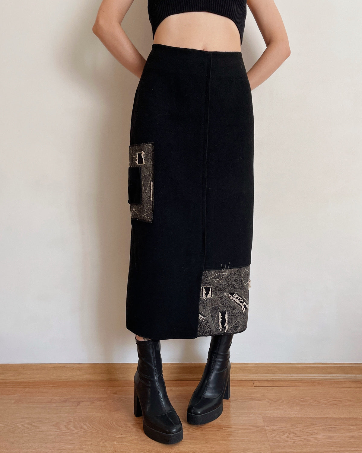 Vintage asymmetric maxi skirt (M/L)