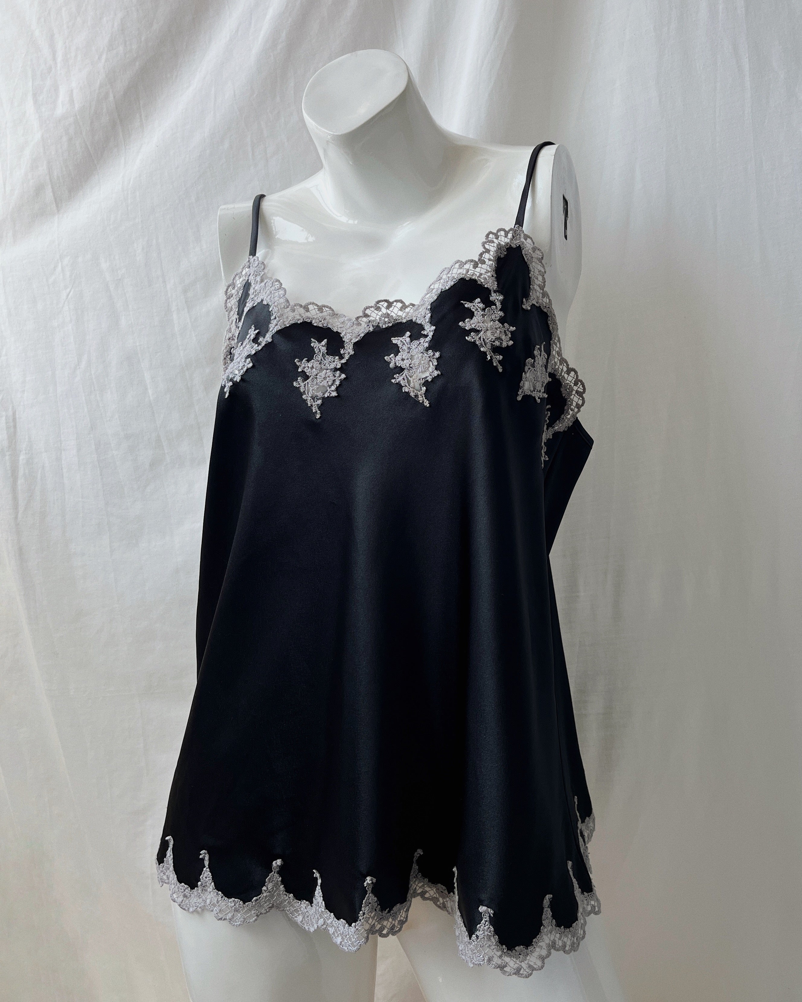 Black cami top (XL)