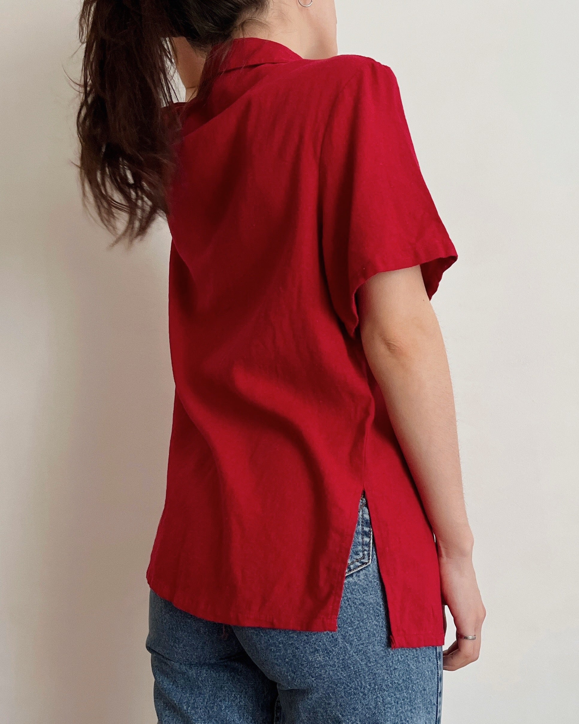 Vintage red shirt (M)