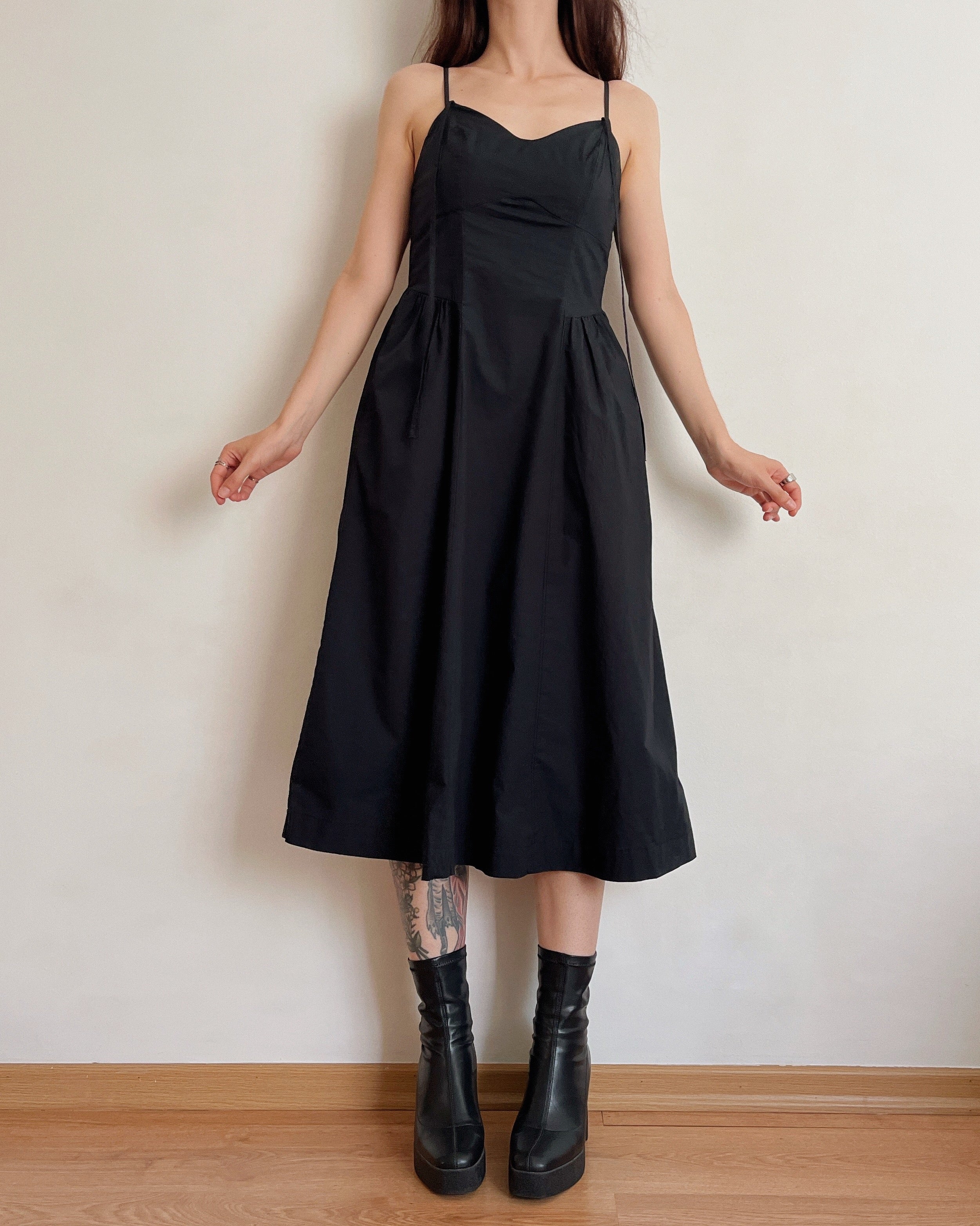 Basque waist black dress (2XS/XS)