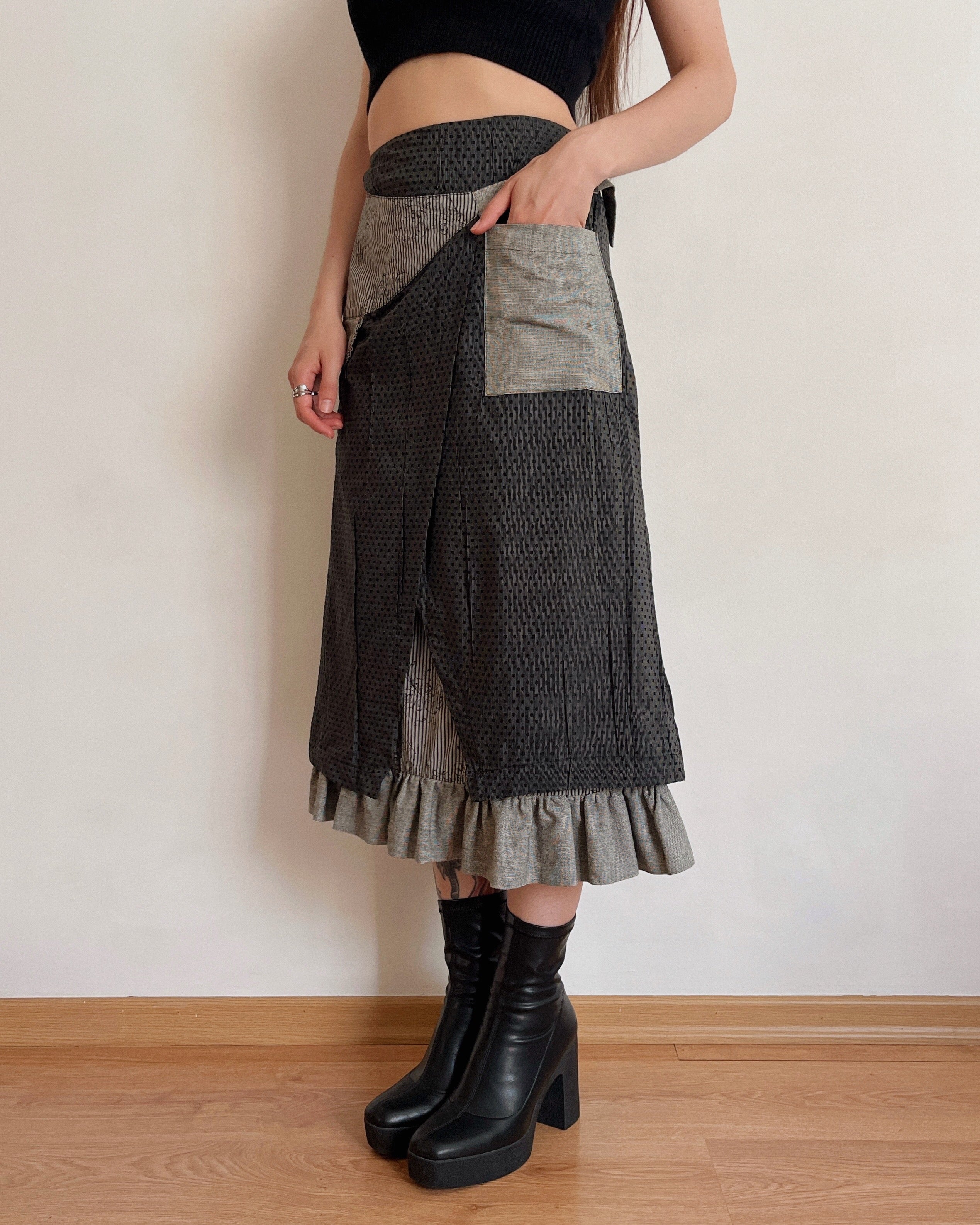 Vintage maxi skirt (XL)