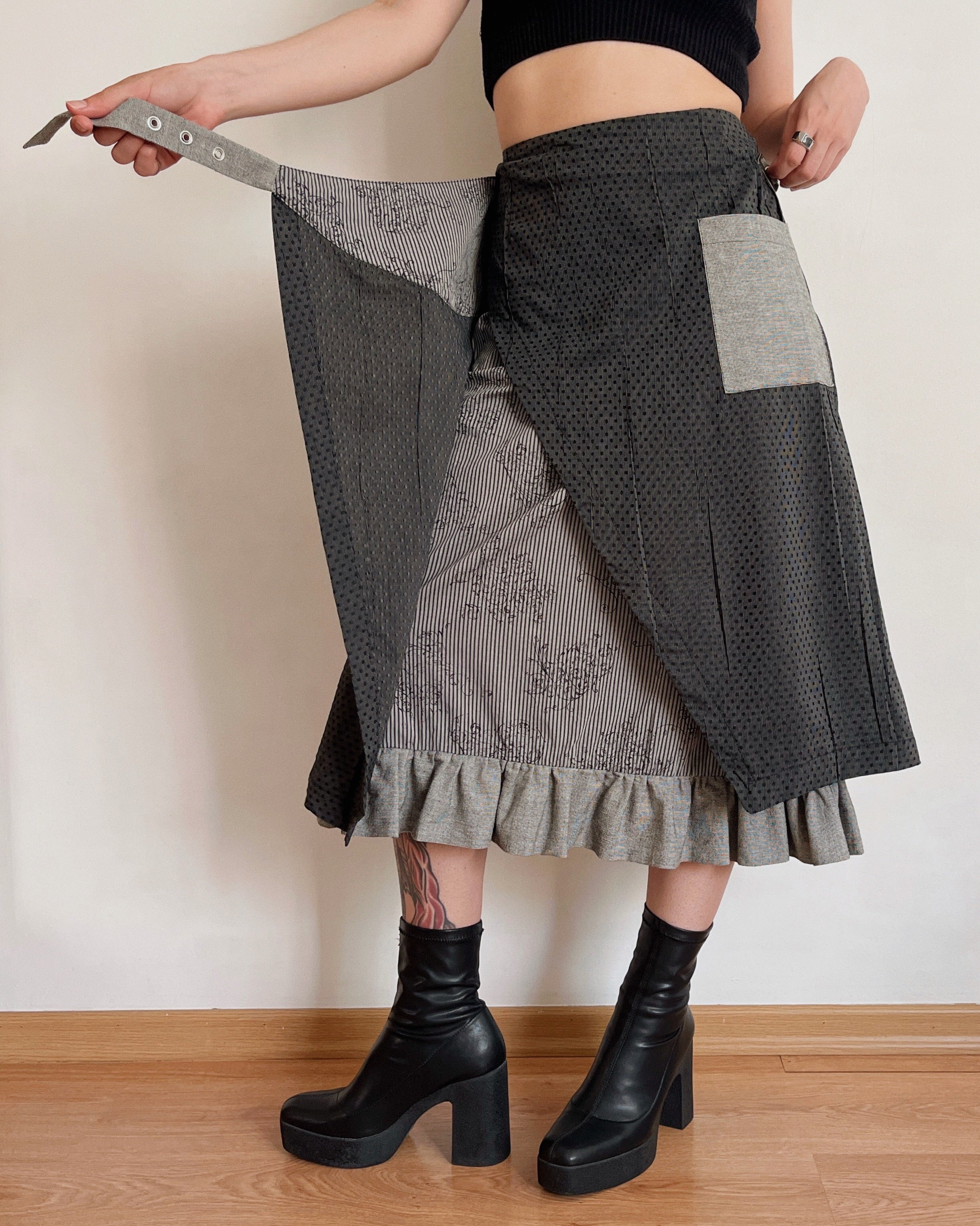 Vintage maxi skirt (XL)