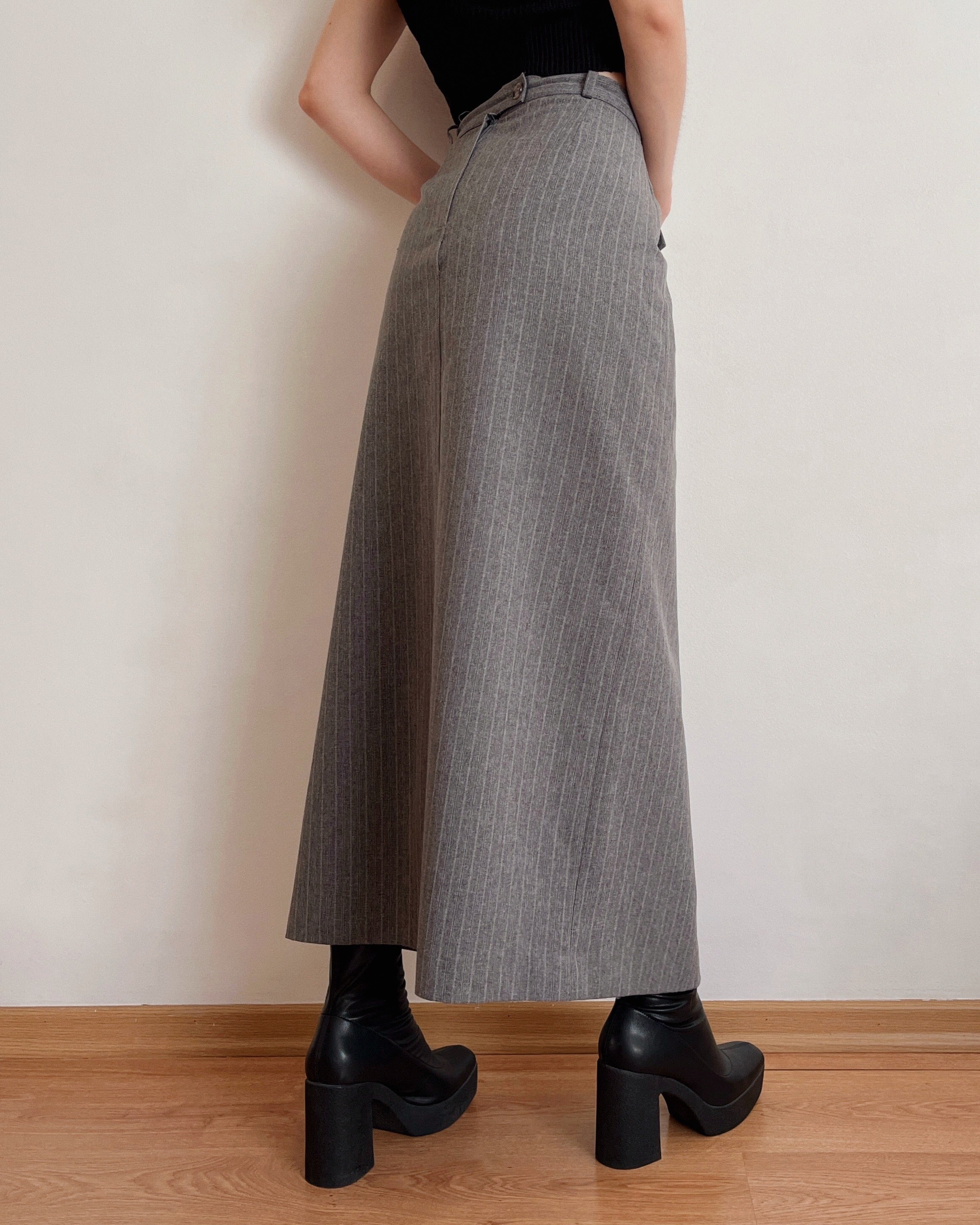 Vintage pinstripe maxi skirt (M)