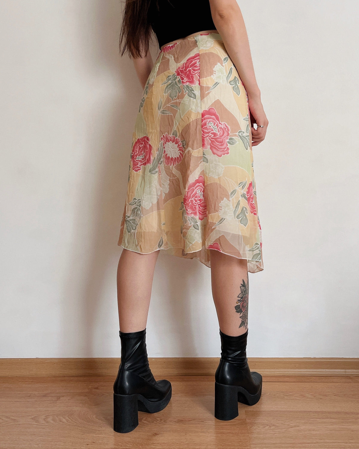 Vintage floral midi skirt (M/L)