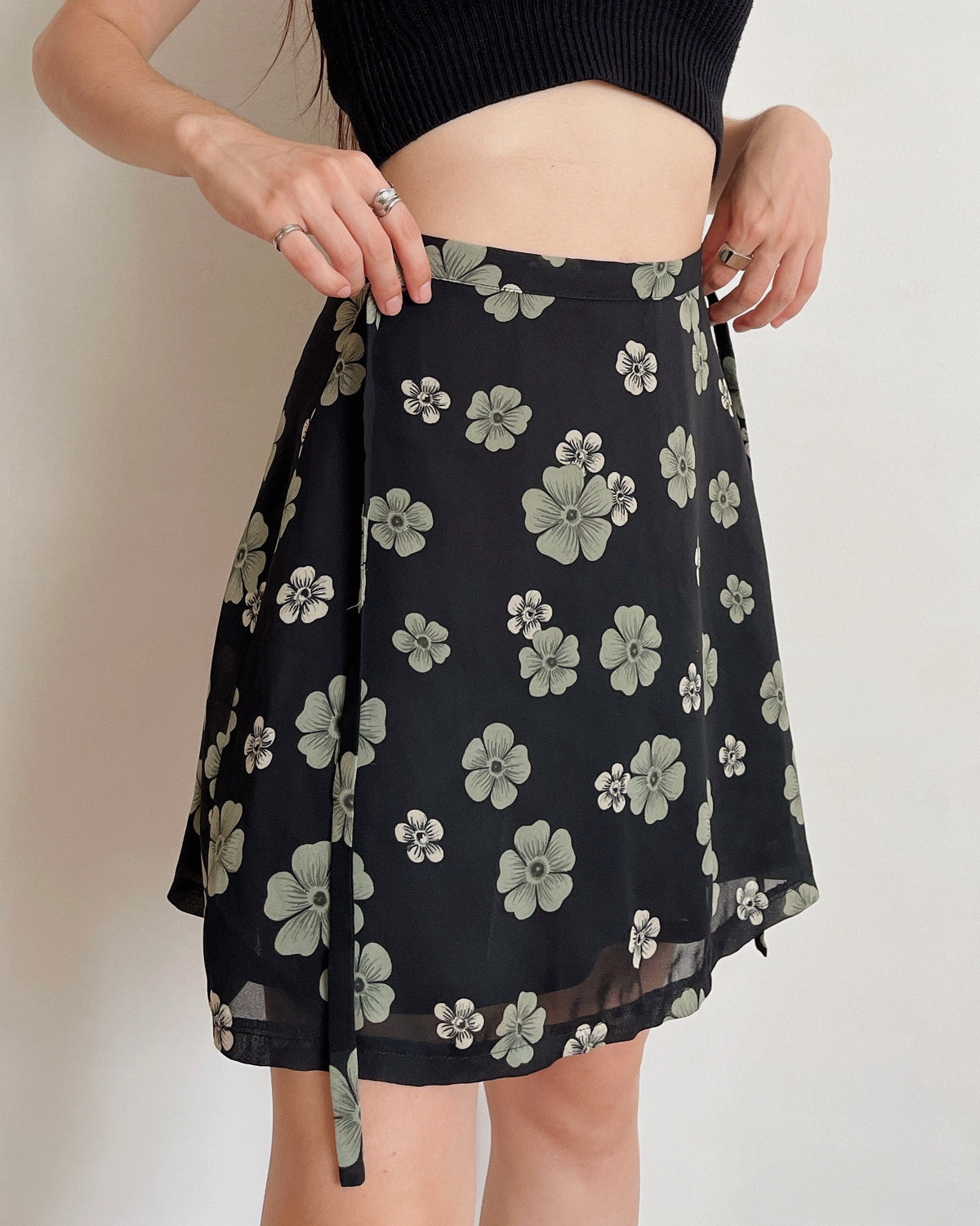 Floral mini skirt (XS)