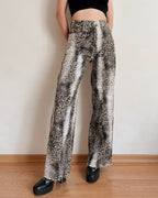 High-waisted leopard jeans (XS)
