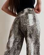 High-waisted leopard jeans (XS)