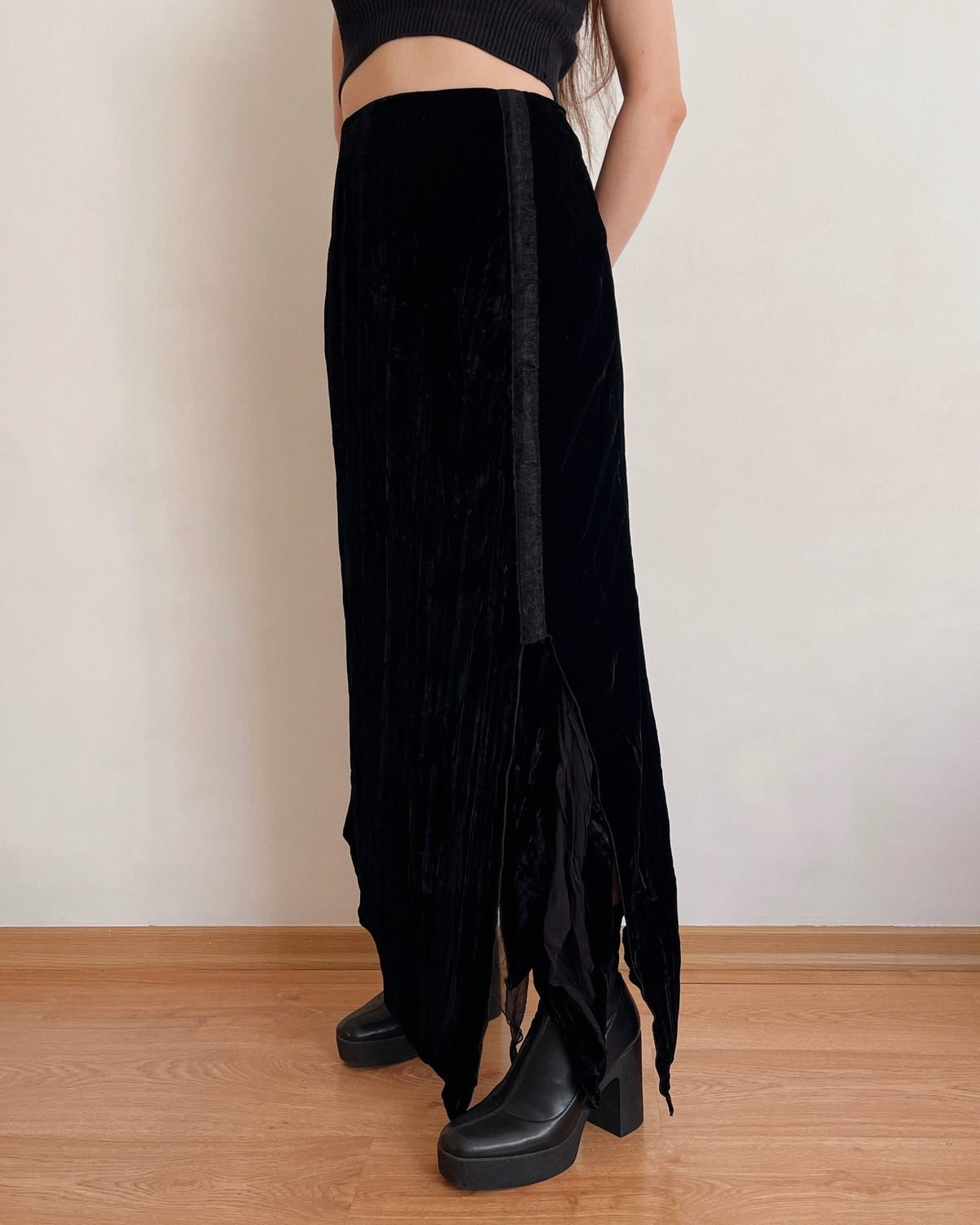 Asymmetric velvet skirt with silk details (S/M)