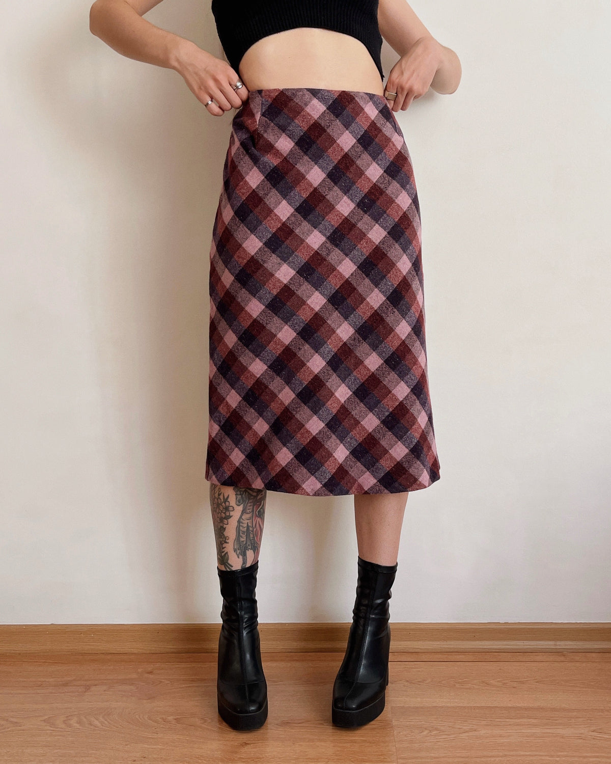 Plaid midi skirt (M)
