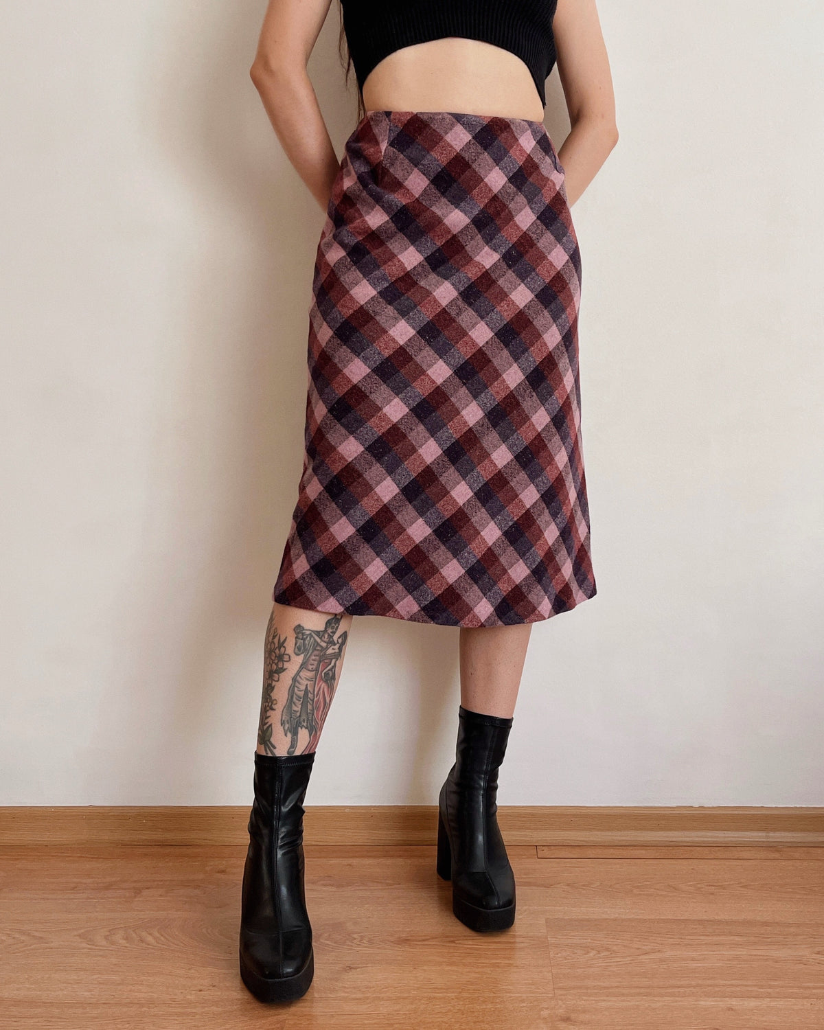Plaid midi skirt (M)