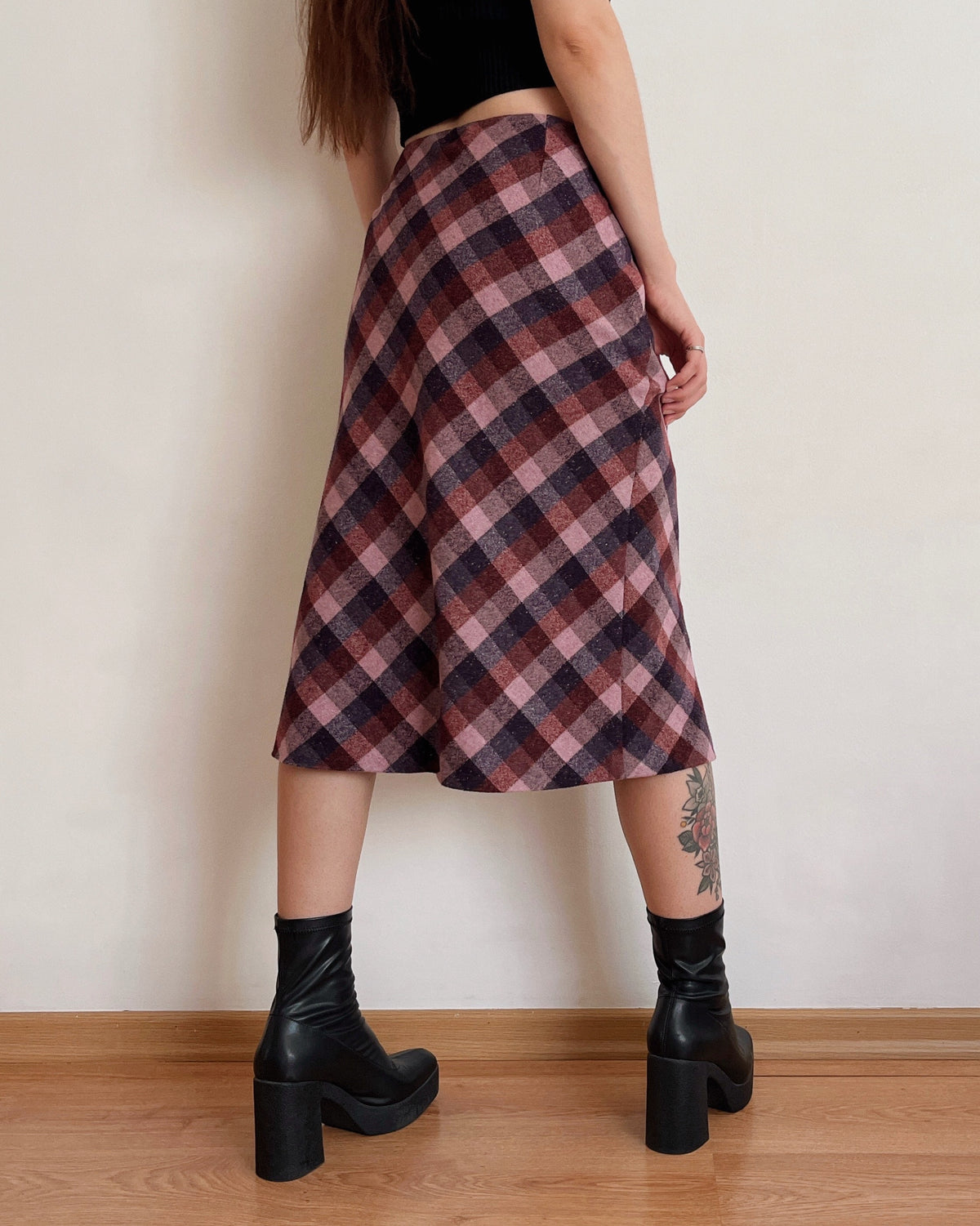 Plaid midi skirt (M)