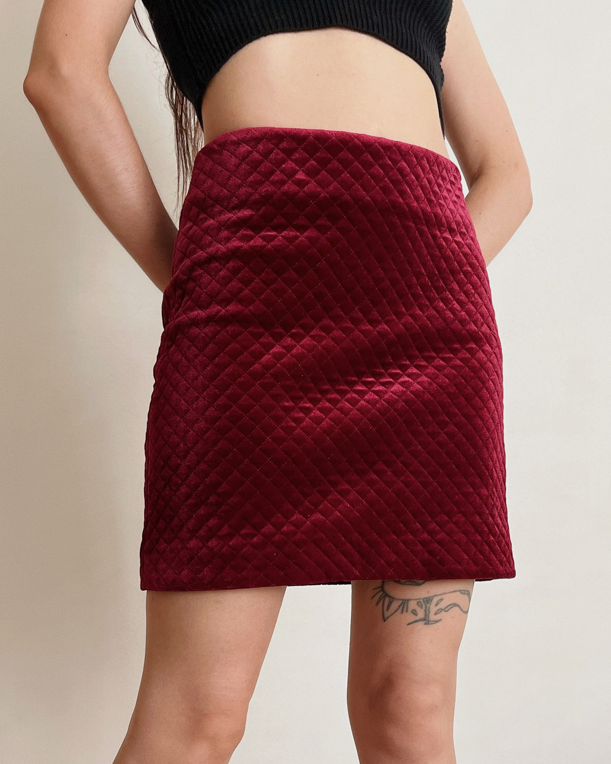 Quilted velvet mini skirt (XS)