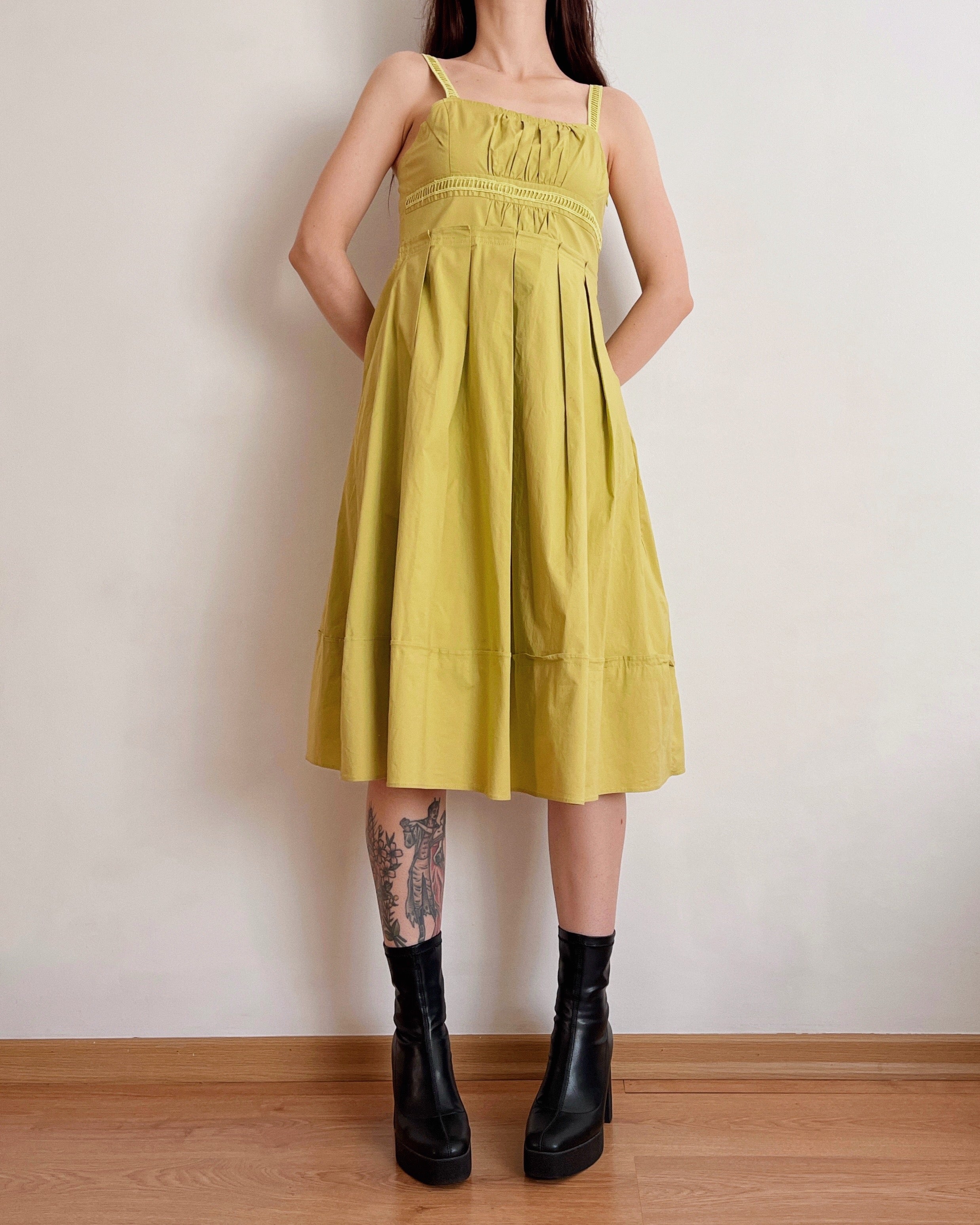 Pleated vintage midi dress (XS)