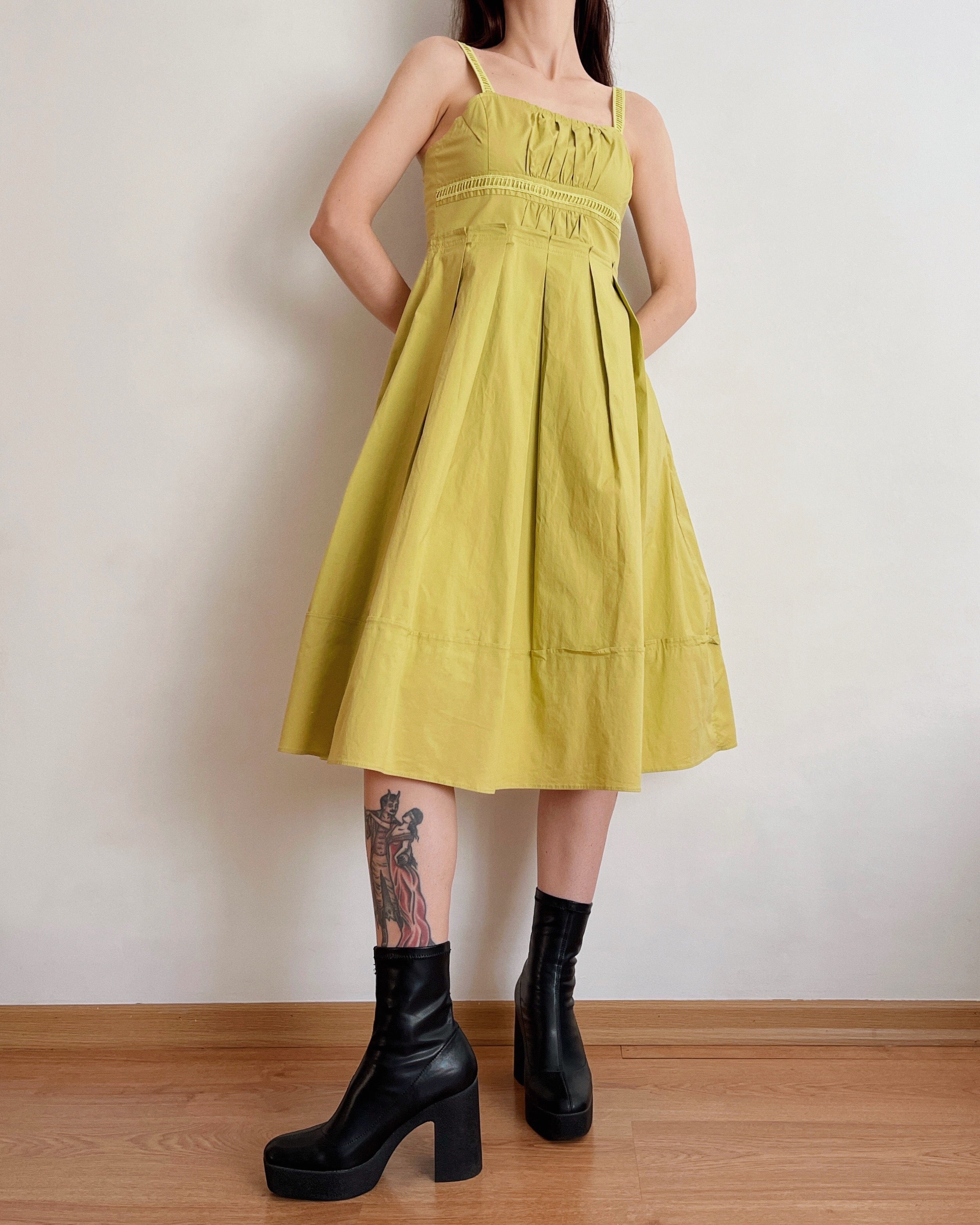 Pleated vintage midi dress (XS)