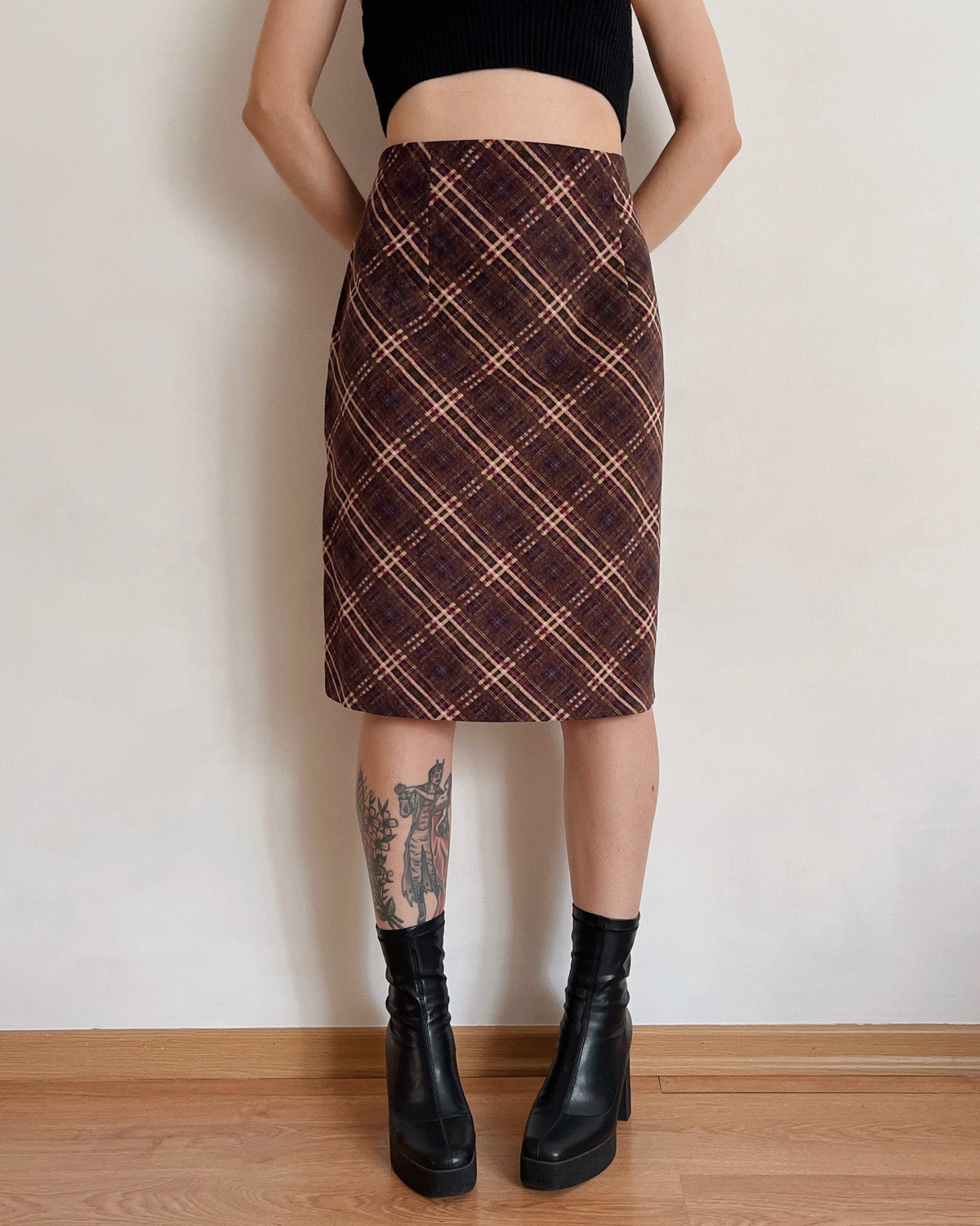 Corduroy vintage plaid midi skirt (XL)