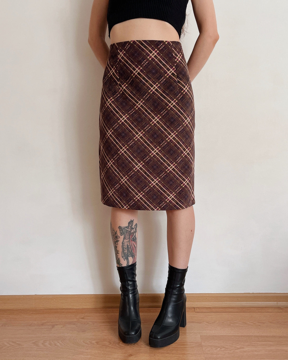Corduroy vintage plaid midi skirt (XL)