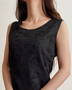 Black midi dress with velvet details (L)