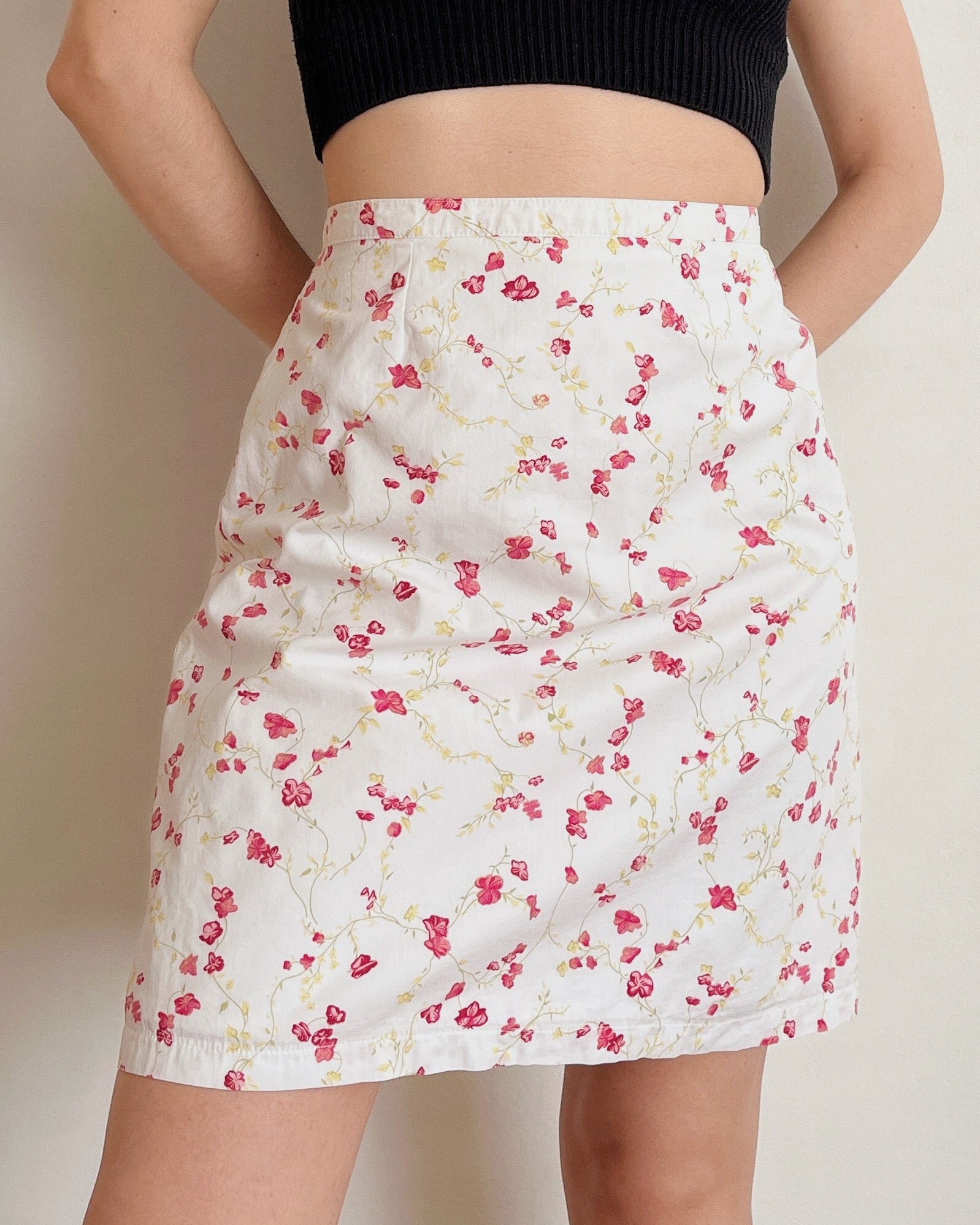 Vintage floral skirt (M)