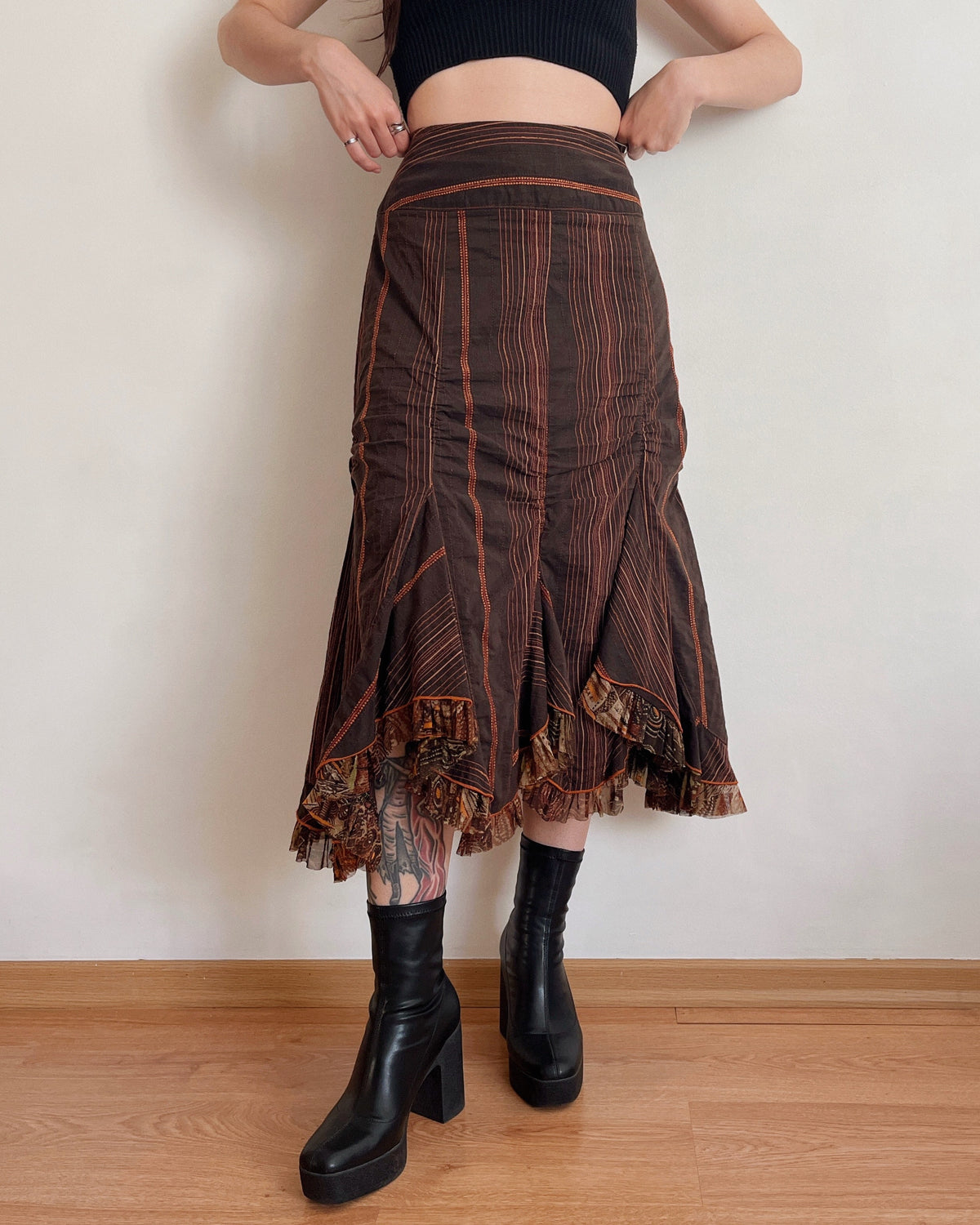 Vintage midi skirt (M/L)