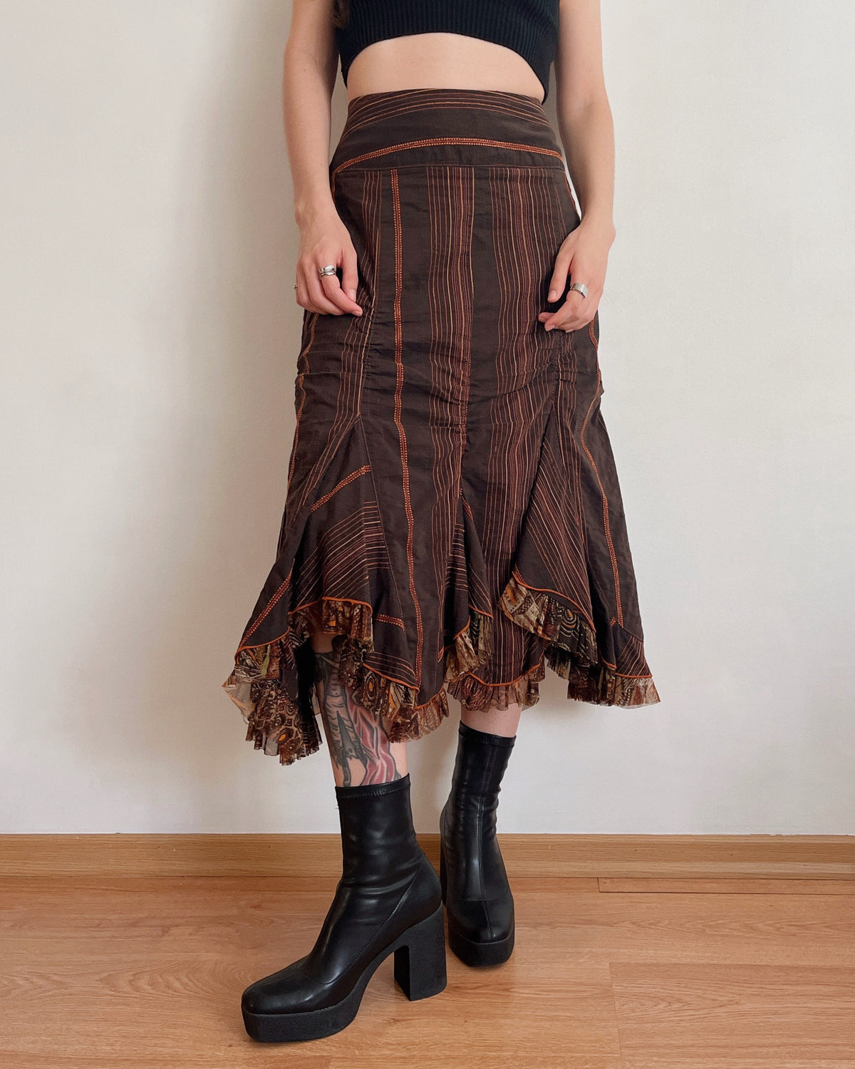Vintage midi skirt (M/L)