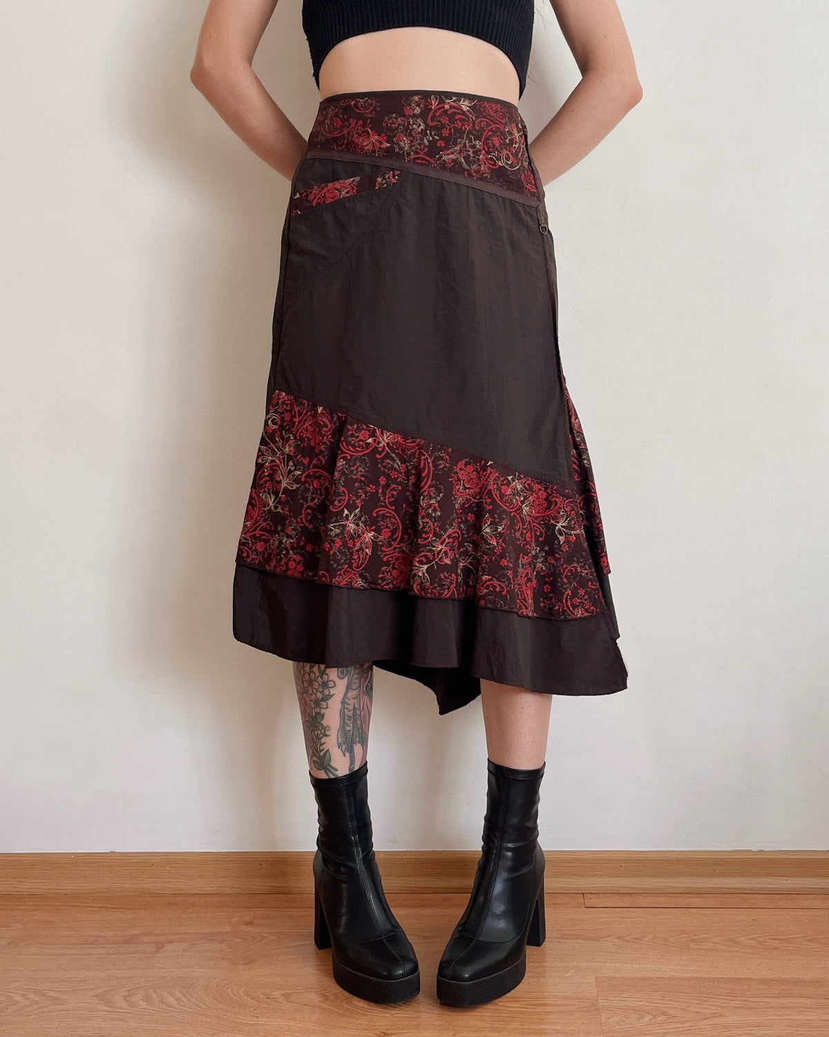 Vintage asymmetric skirt (M/L)