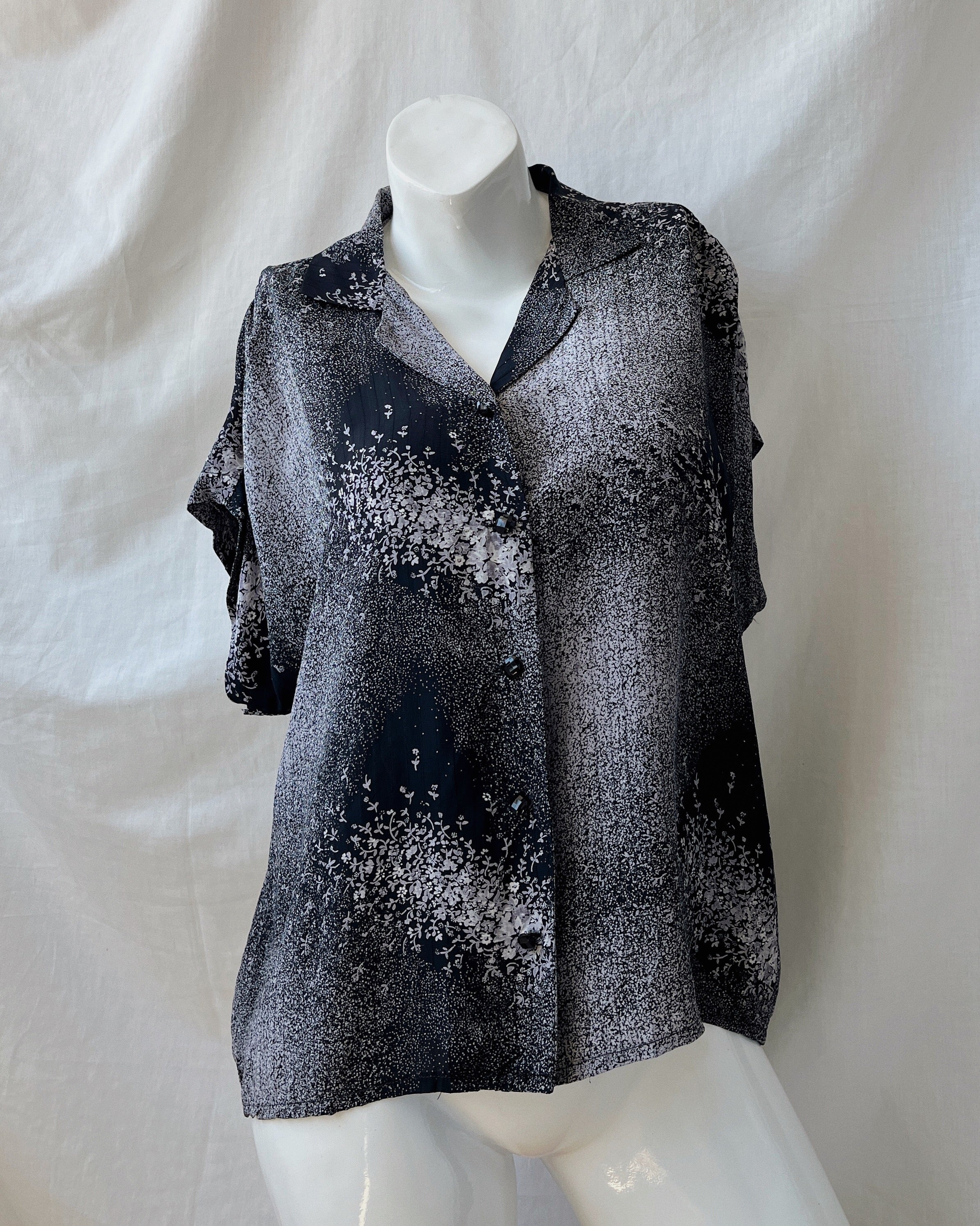 Vintage blouse (M-XL)