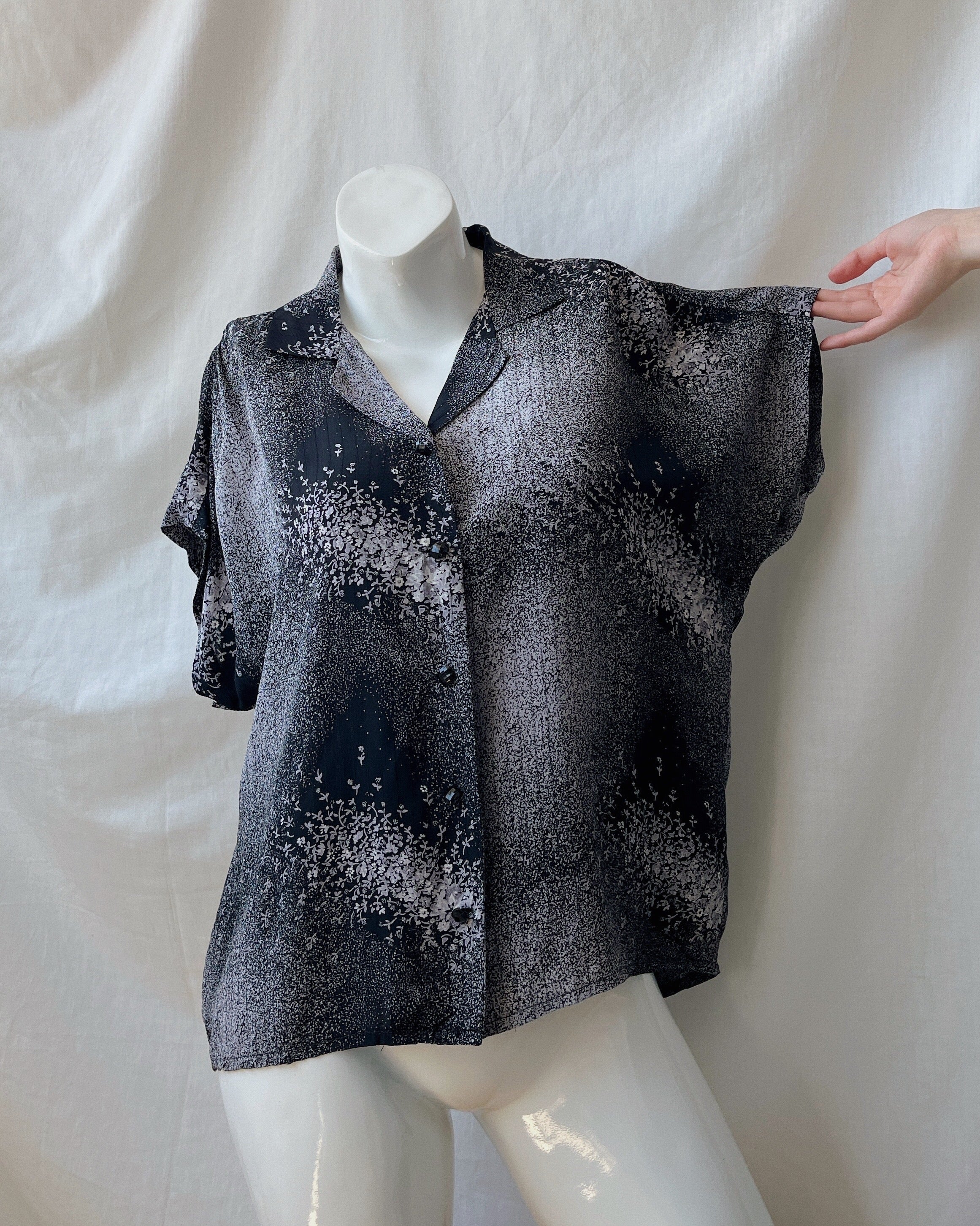 Vintage blouse (M-XL)
